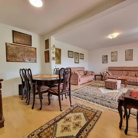 Apartman Mara *